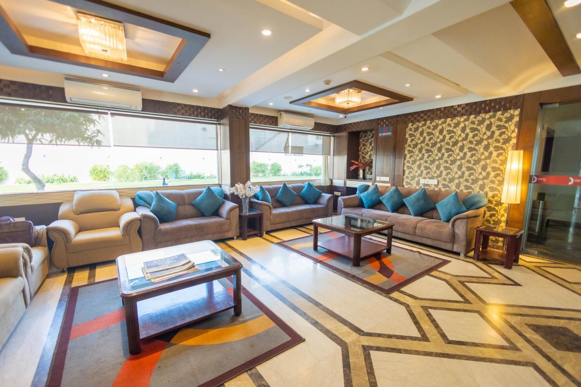 Hotel Crestmont Ashapurna Jaipur, Banipark Esterno foto