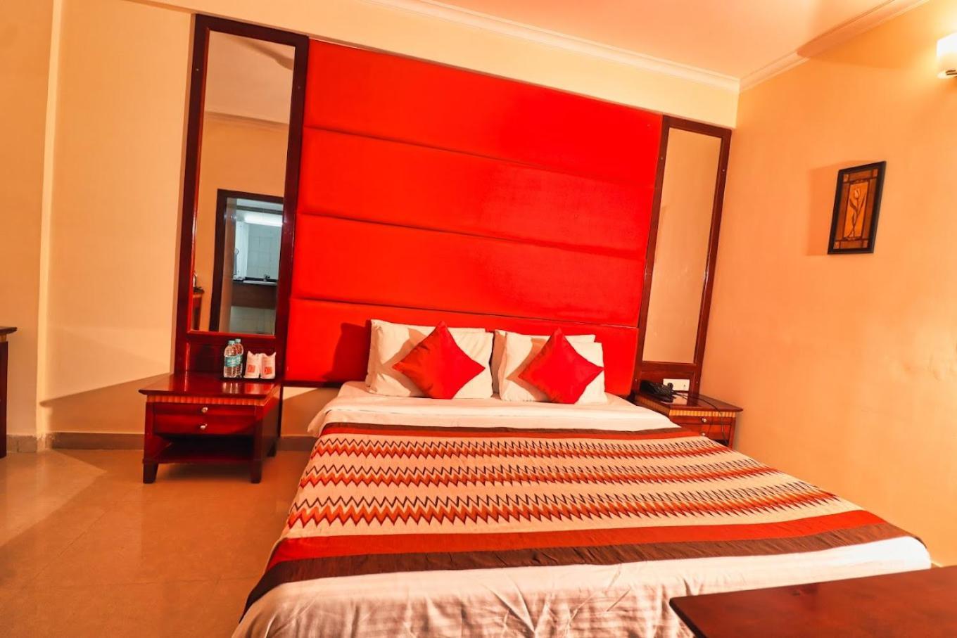 Hotel Crestmont Ashapurna Jaipur, Banipark Esterno foto