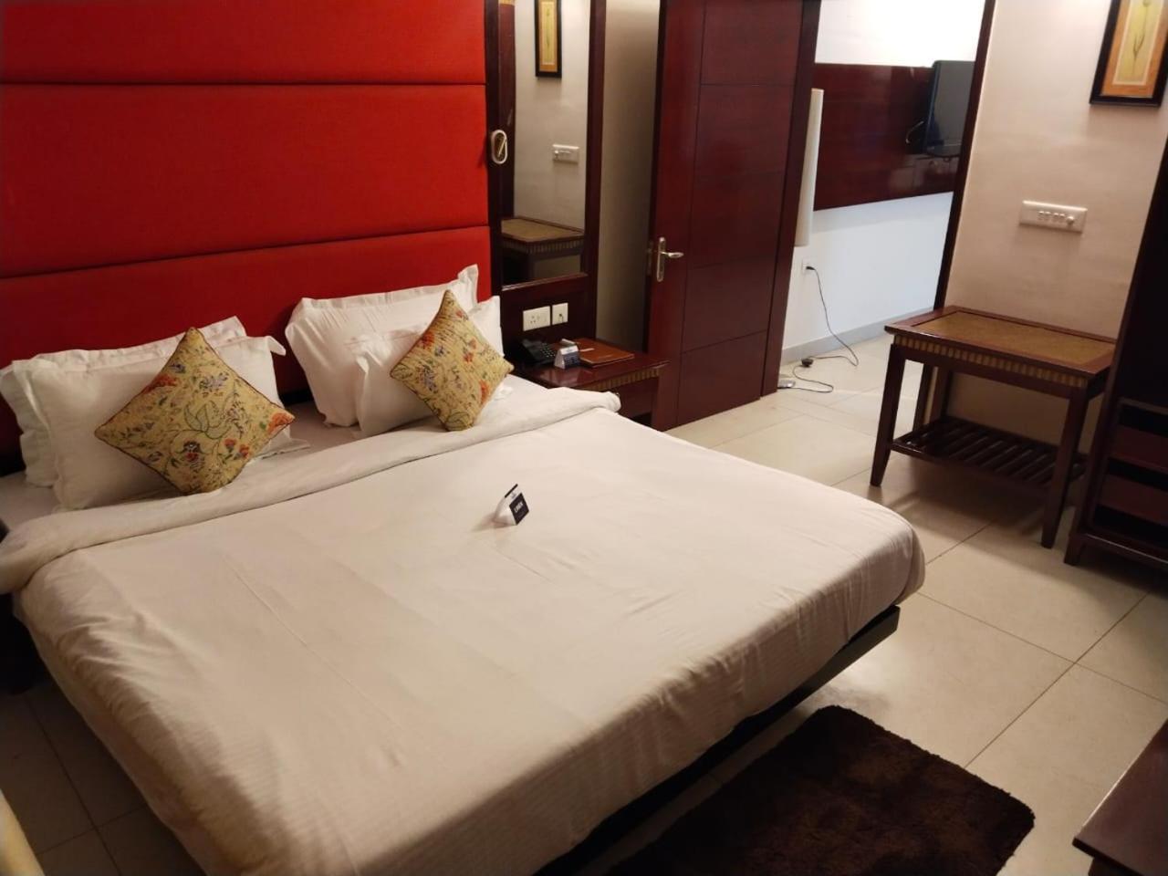 Hotel Crestmont Ashapurna Jaipur, Banipark Esterno foto